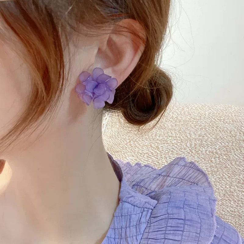 M385 Temperament Girlfriend Birthday Gift Accessories Multicolor Resin Stud Earrings Three-dimensional Flower Earrings for Women