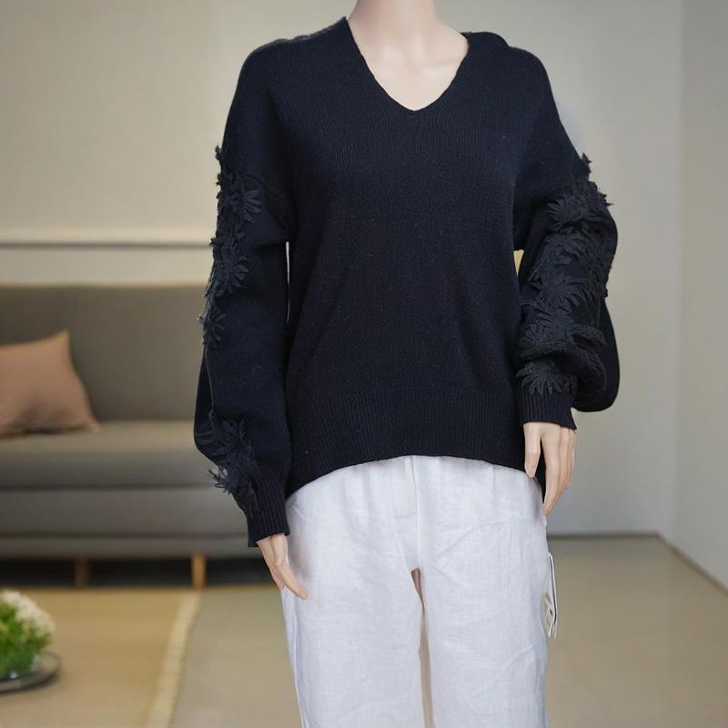 Wool knit Sweater Round Neck Women's Sweater