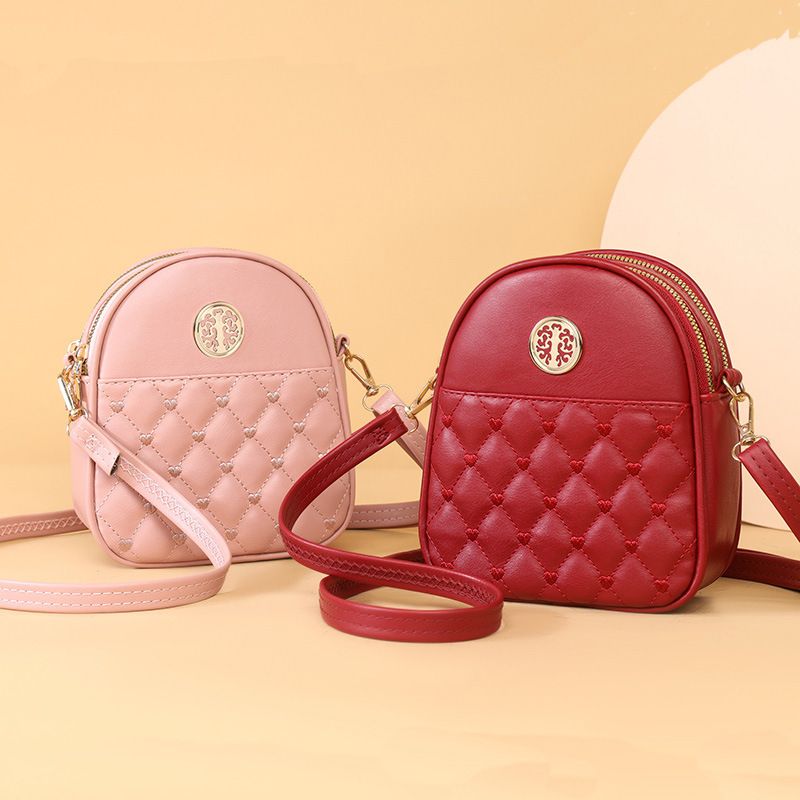 Women Vertical Heart‑Pattern Mini Crossbody Bag, Versatile Fashion Phone Purse, Cute Small Shoulder Bag for Girls Daily Dating Shopping
