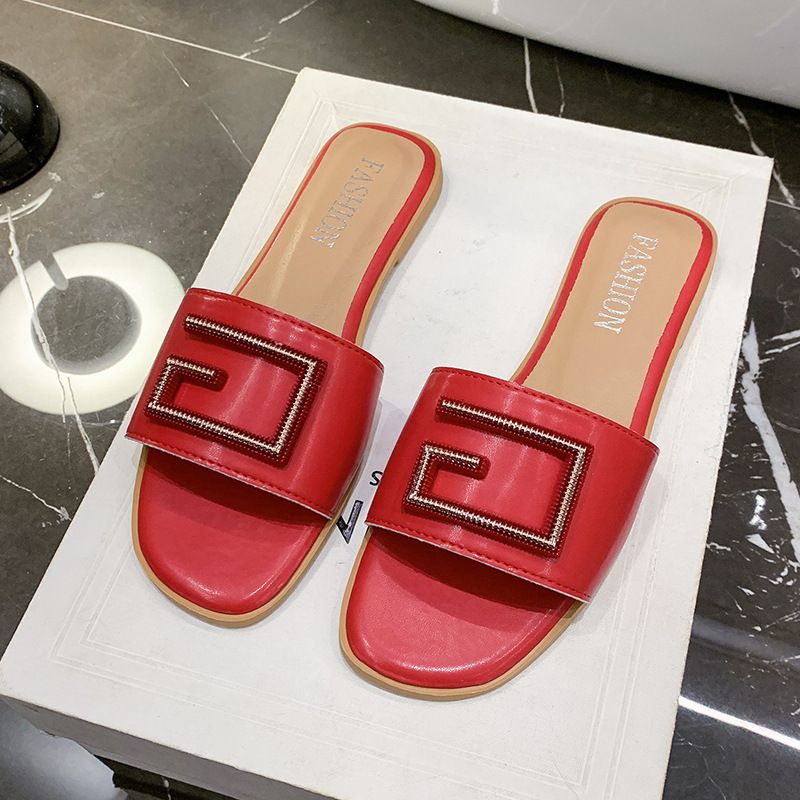 Big size metal clasp cool slipper female 2025 summer new senior feeling all kinds of casual flat one flip-flop female