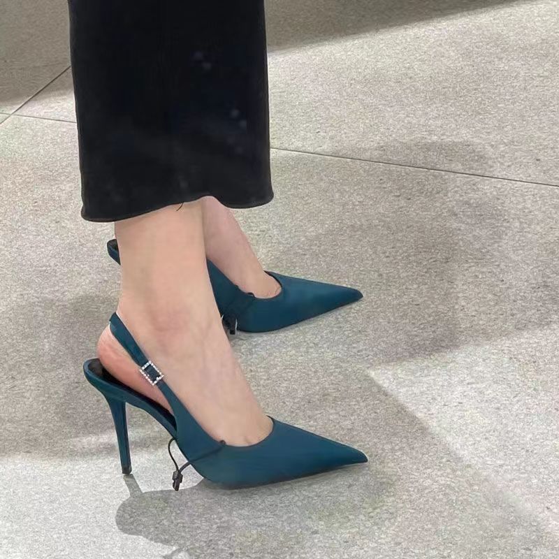 Large size summer new simple female sandals baotou fashion suede fine with pointed head Korean version of all matching high heel sandals H85