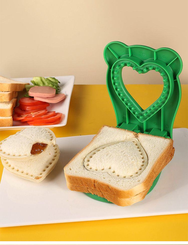 New heart-shaped automatic edge banding toast pocket bread making tool for home DIY sandwich cutting mold