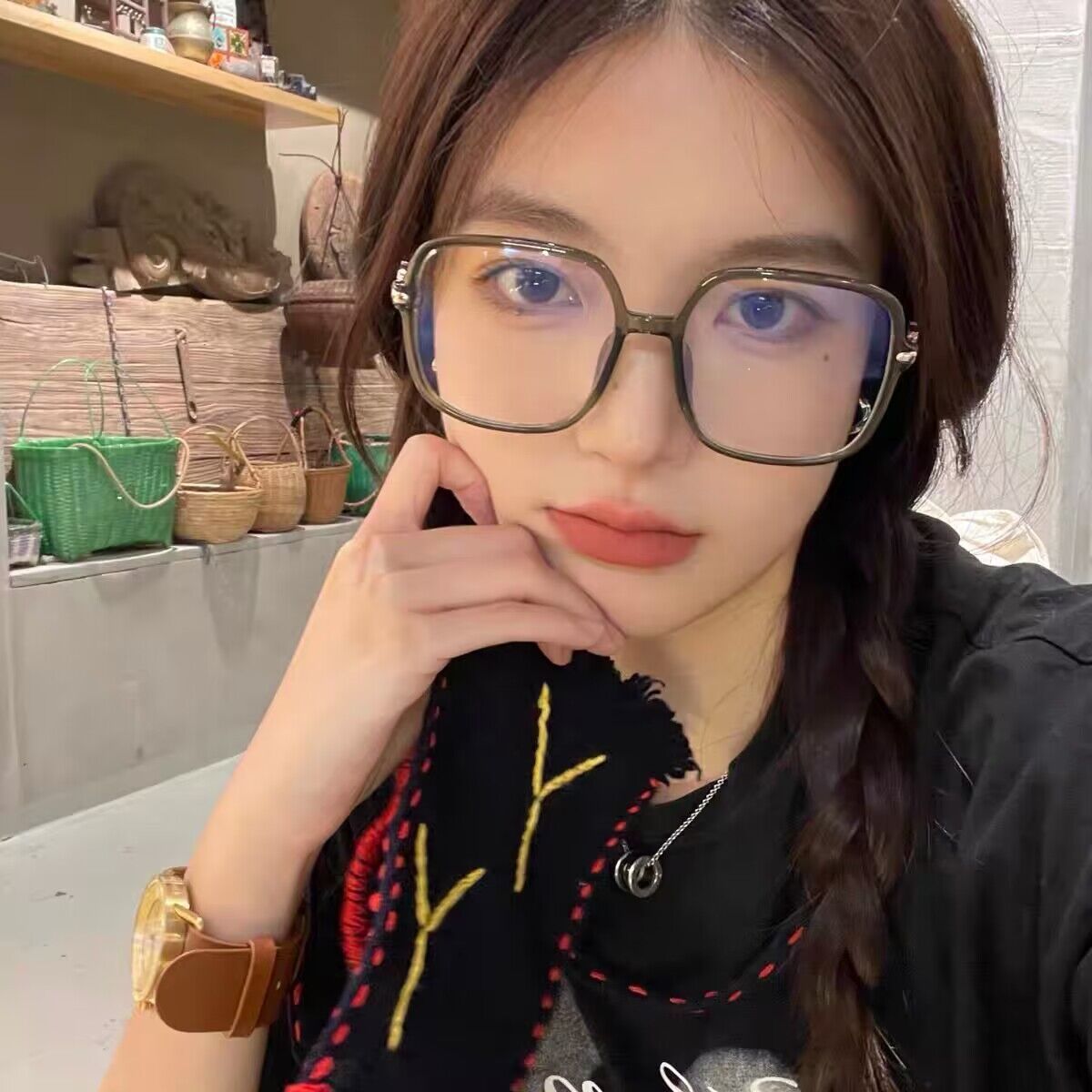 Women's New Anti-Blue Light Glasses Large Square Frame Lightweight Decorative Glasses