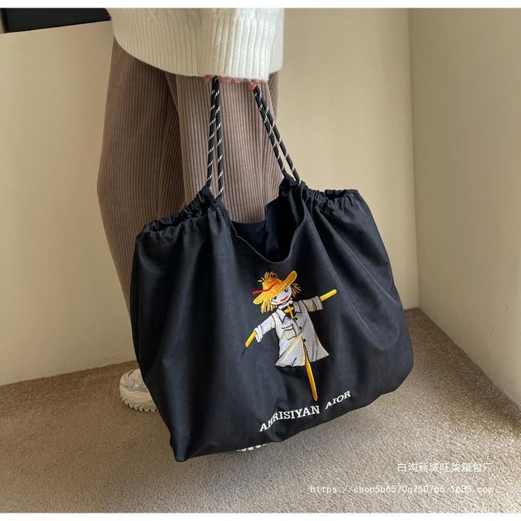 UU-6522# Women's New Large-Capacity Shoulder Bag Cartoon Embroidery Shoulder Bag