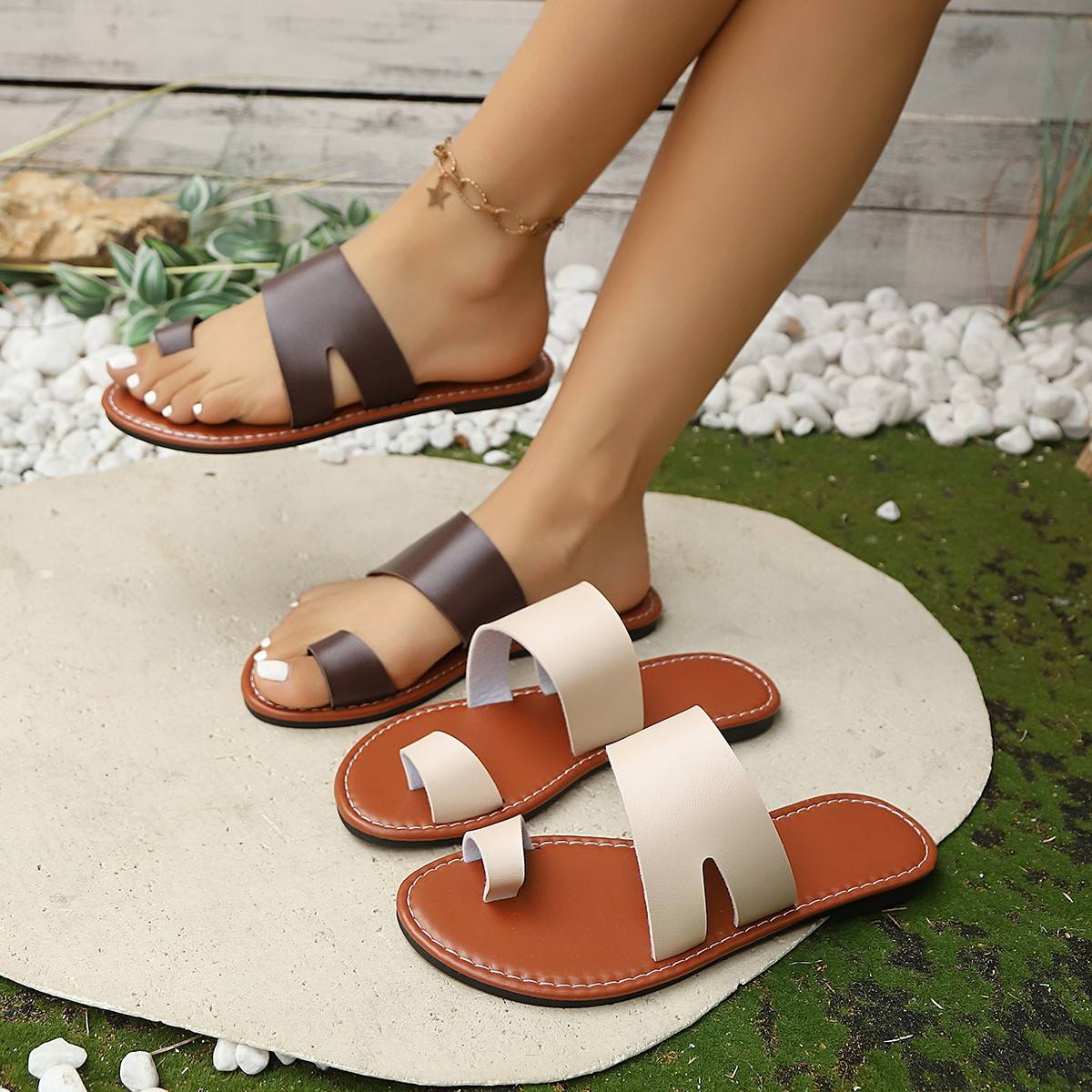 Women's Wide Size Slide Sandals 2025 - Casual Slip-On Slippers with Toe Post & Strap for Outdoor