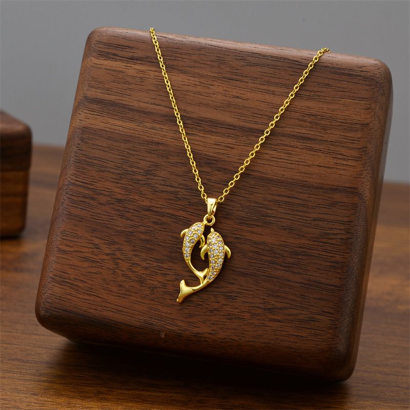 Two fish pendant necklace,chain pendant titanium steel necklace 