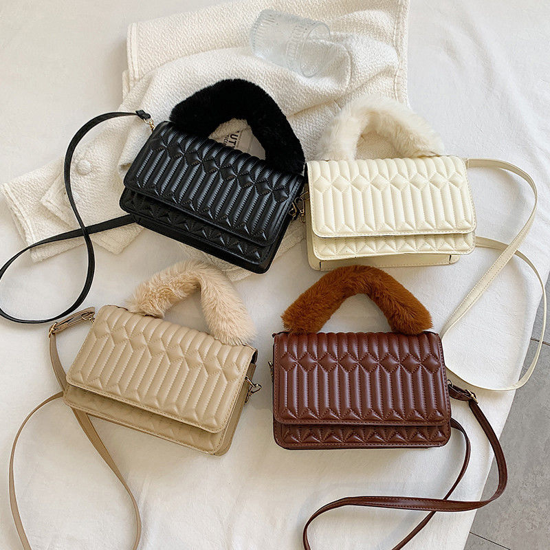 French niche design tide fashion bag female 2021 new net red versatile cross body high sense single shoulder small square bag

