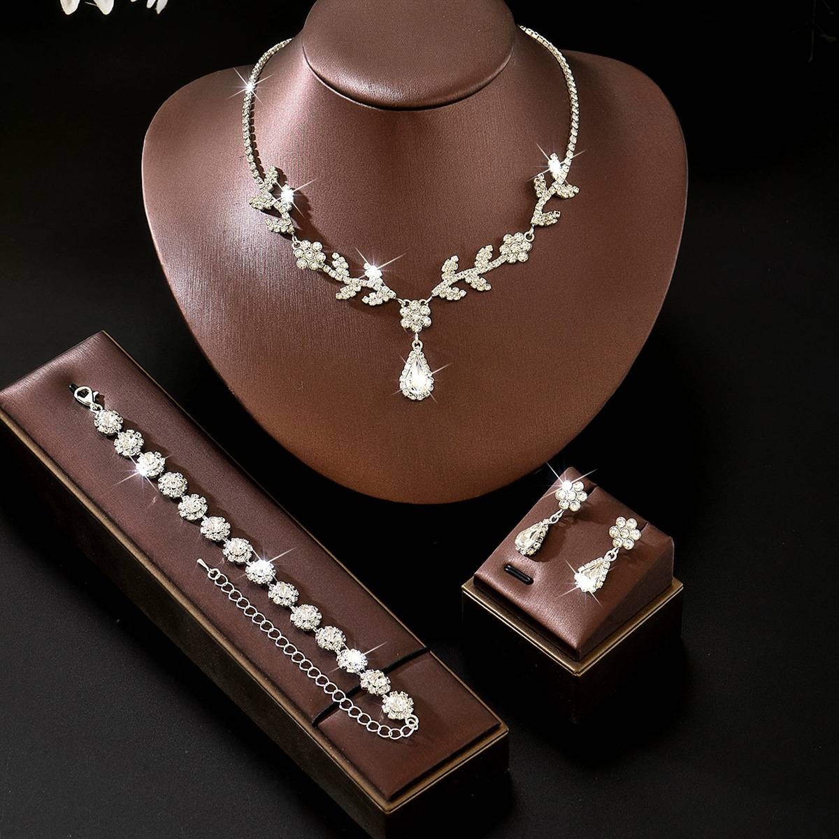 Exquisite 3-in-1 Brilliant Crystal Jewelry Set, Floral Red Rhinestone Adjustable Choker Necklace, Teardrop Drop Earrings & Matching Link Bracelet, Silver-Tone Plated Elegant Women Ornaments, Glam Matching Accessories for Wedding Gown Banquet Prom Evening Dresses Romantic Female Holiday Gift
