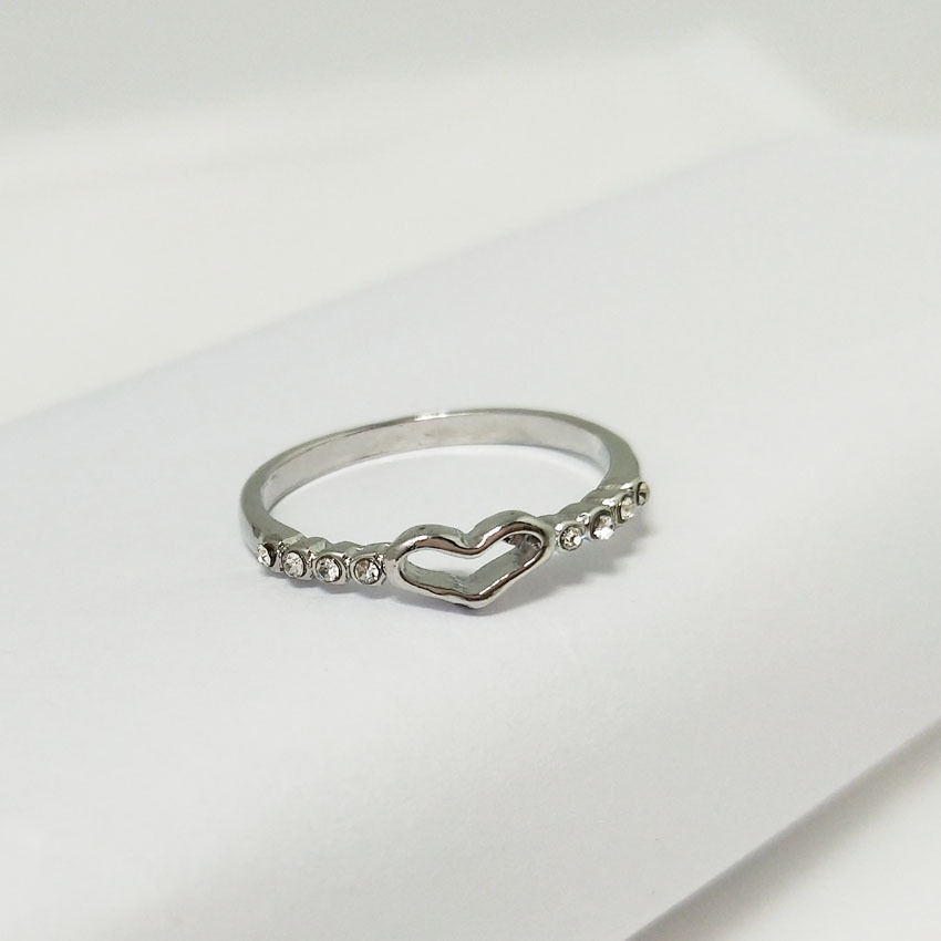 20210 Love Ring Hollow Set Inlaid  Crystal Heart-Shaped Fashion Ring for Mother's Day GiftSilver