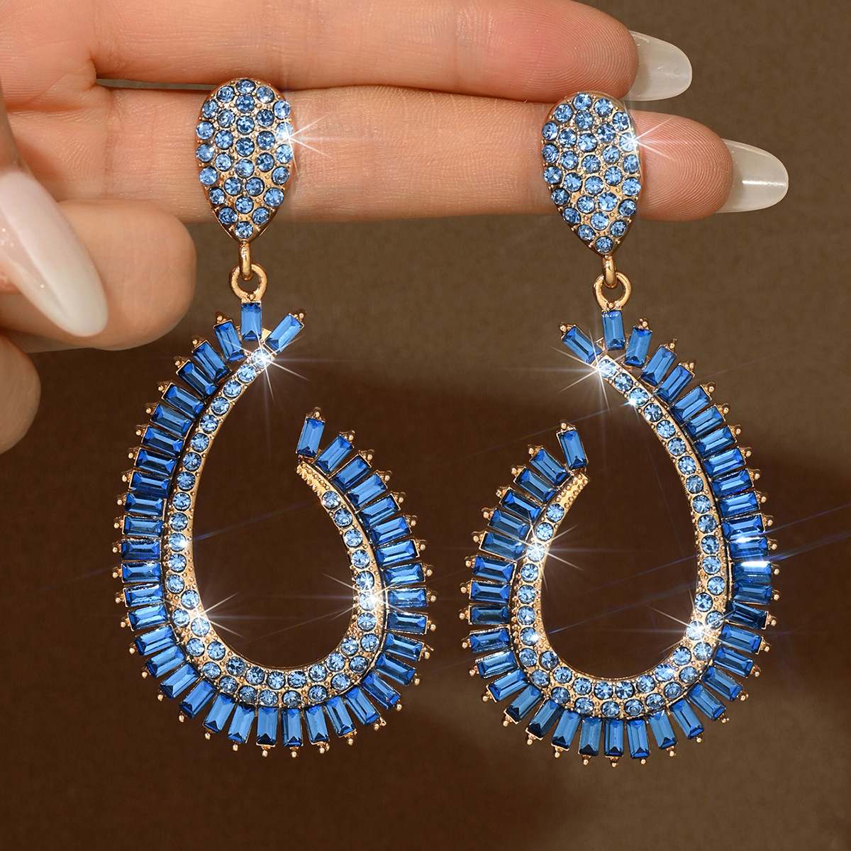 Oversized Curved C Shape Drop Earrings Luxury Full Paved Baguette Round Rhinestone Dangle Earrings Bold Exaggerated Heart Shape Crystal Statement Ear Jewelry Elegant Cold Style Party Evening Dinner Dress Accessory Gift For Women Girls Daily Club Wear
