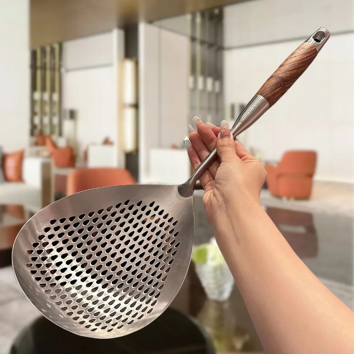 304 Food grade stainless steel large slotted spoon Kitchen food Strainer Large slotted spoon for extracting food
