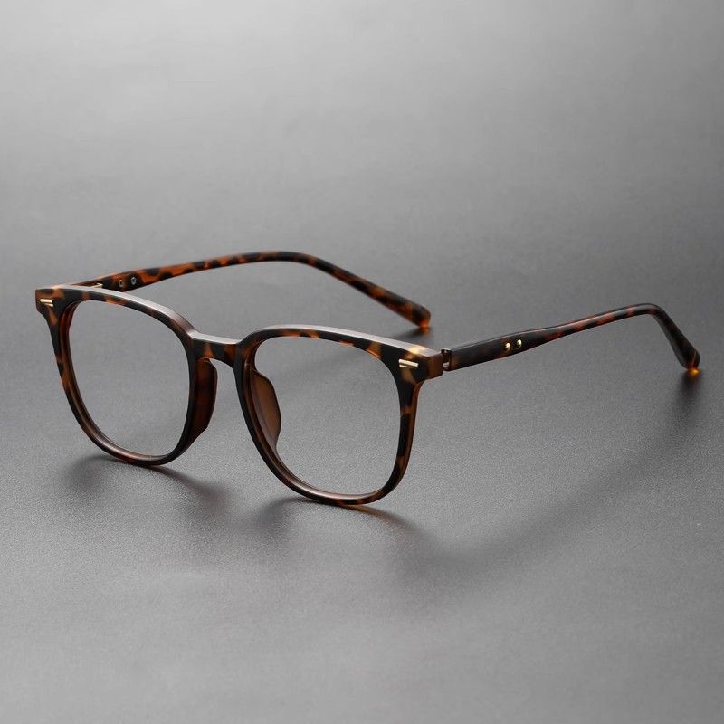 Retro square TR eyeglass frame. The TR material is lightweight and comfortable to wear for a long time. It is equipped with blue light filtering plain lenses, suitable for use with computer and mobile phone screens, as well as for office work and daily outfits.