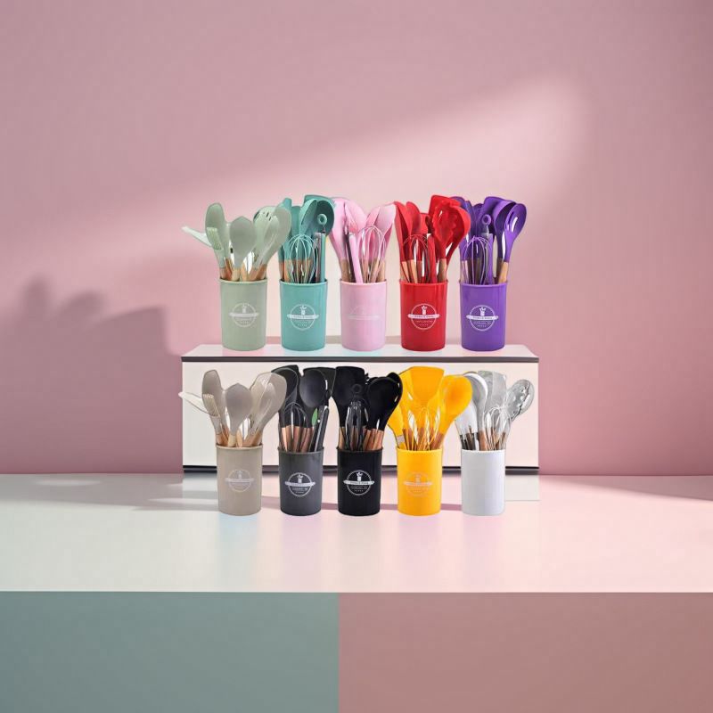 Premium Food Grade Silicone Kitchenware Set, 12-in-1 Multi-functional Cooking Accessories, Non-slip Wooden Handle Silicone Spatula Spoon Scraper Kit, Heat Resistant Non-stick Pot Safe Cooking Tools for Household Daily Use