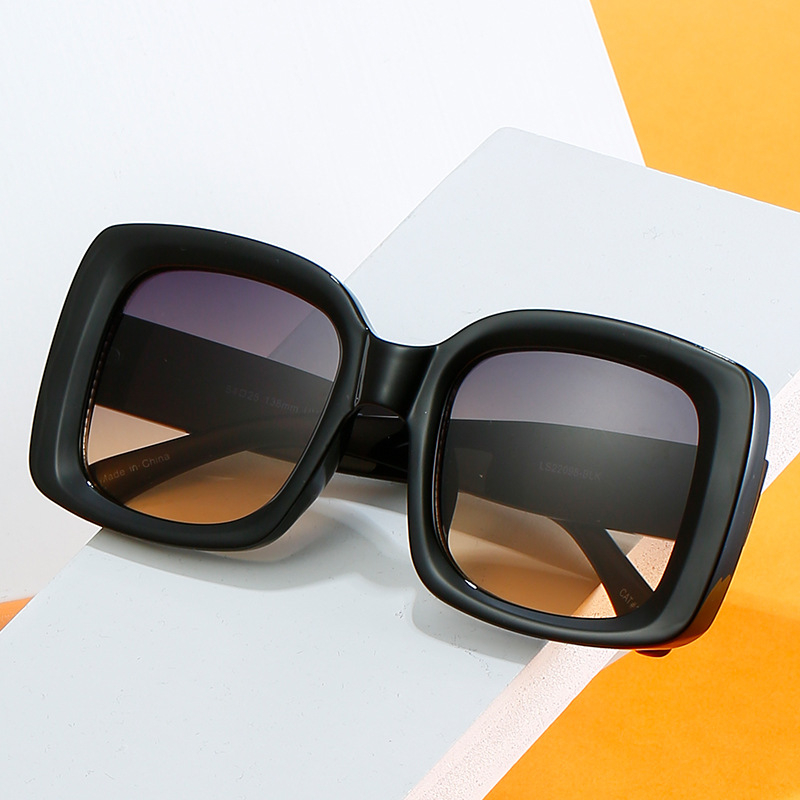 6701 New Fashion Square Sunglasses For Women Men Jelly Color Big Square Frame Sun Glasses Beach Shades UV400 Trending