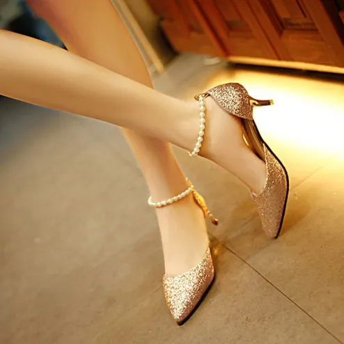 Beautiful heels for outlet girls