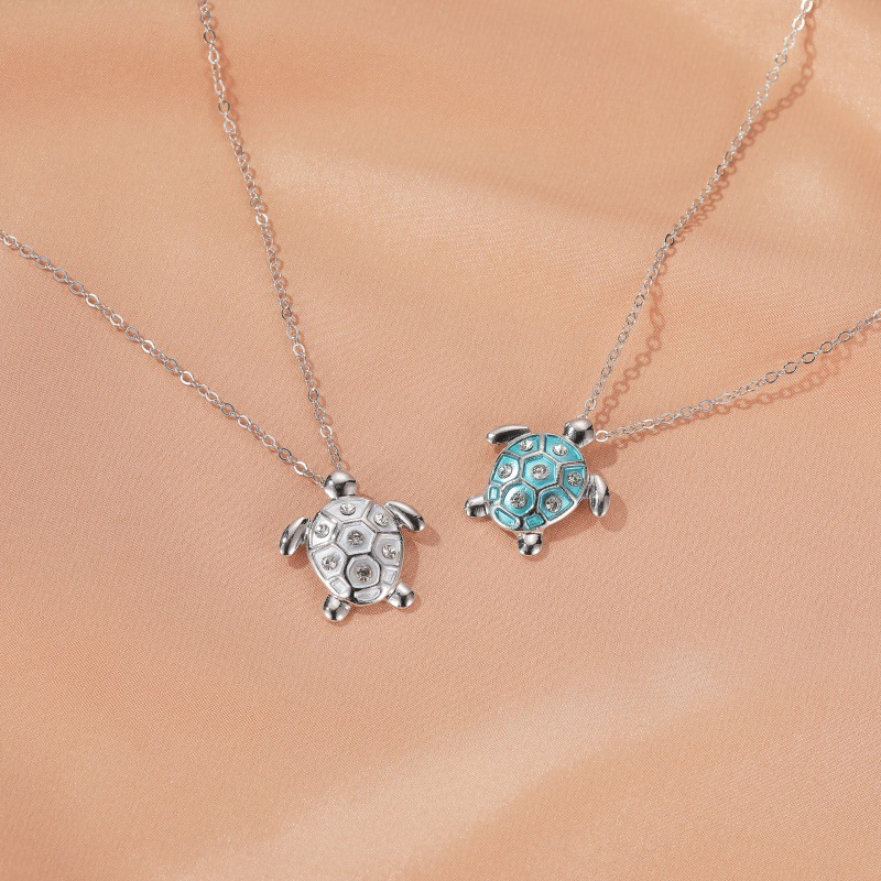 Cross-border hot jewelry temperament and hundred match diamond set turtle necklace necklace simple cute small turtle pendant collarbone chain
