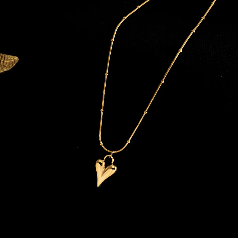 【H385】18KGP Gold plated Gentlewoman pendants Peach Heart Love Pendant Necklace collar Gift for her