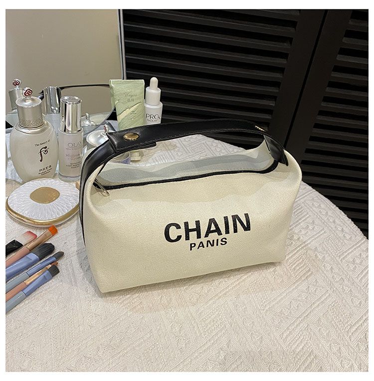 Women High‑Aesthetic Portable Travel Cosmetic Bag, Fashion Toiletry Organizer Storage Pouch, Multifunctional Stylish Hand Pouch for Business Trip Vacation Daily Use
