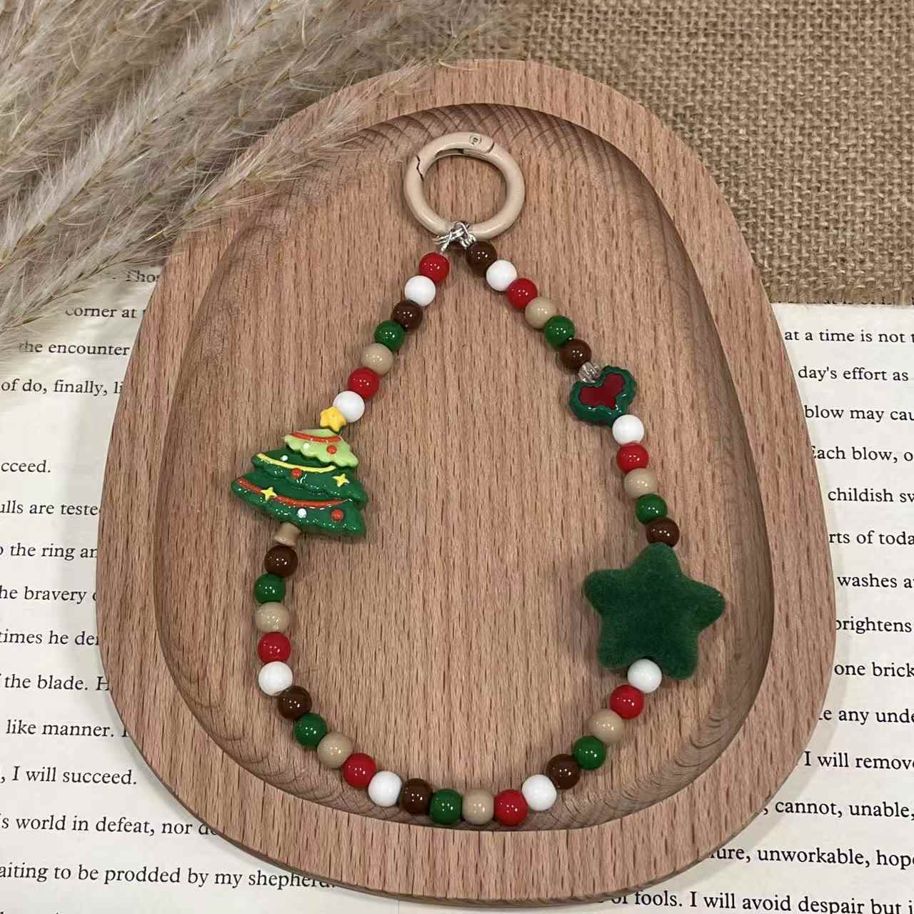 Christmas Star Beaded Keychain Christmas Tree Bag Hanging Pendant Mobile Phone Strap Gift
