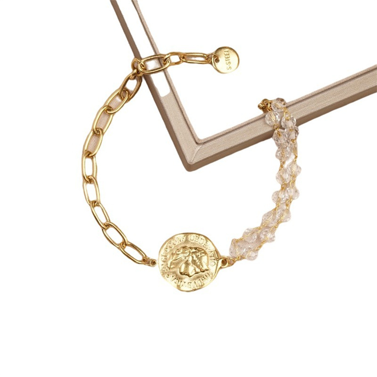 Korean version of the simple Titanium Steel Crystal Bracelet female personality jewelry INS SMALL DESIGN BOUDOIR hands string network red with the same style