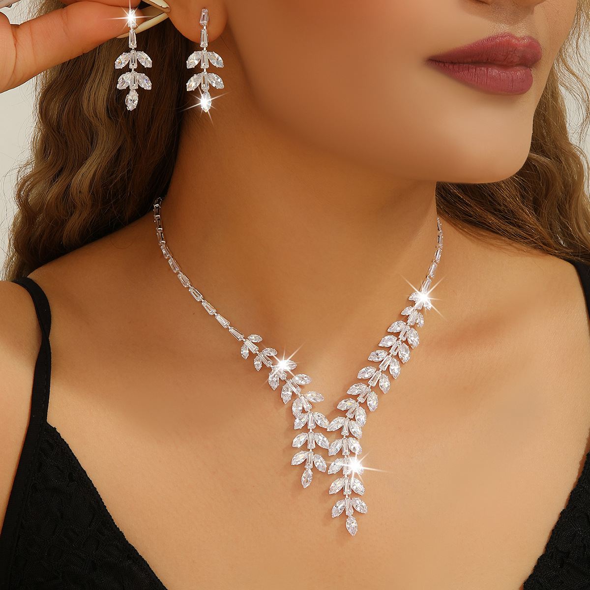 Luxury Princess Full Pave Marquise Zircon Jewelry Set Vintage Court Style Cascading Leaf Tassel Choker Necklace Matching Long Leaf Drop Earrings Elegant Women Wedding Bridal Evening Banquet Formal Gown Shiny Statement Matching Ornament Gift
