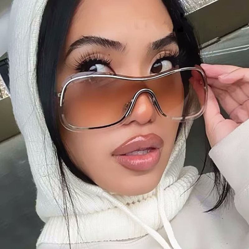 057 Men's and Women's Fashion Personality One-Piece Rimless Sunglasses Sunscreen Sunglasses