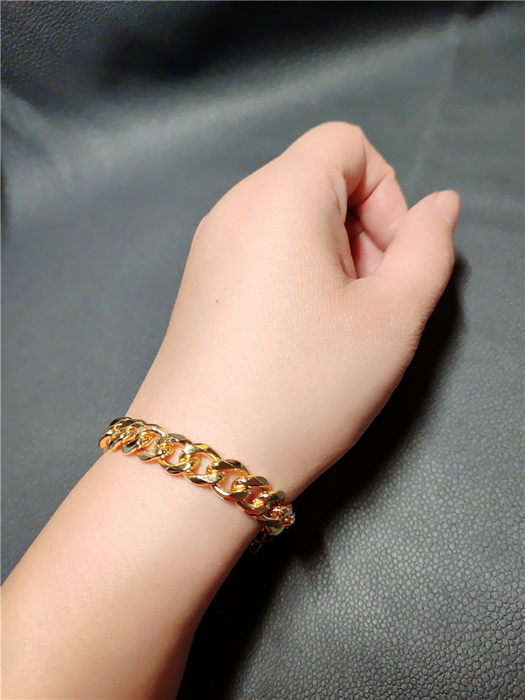 Women Gold Color Bracelet Thick Chain Gril Friend Gift Ins popular Bracelet With Nice Package