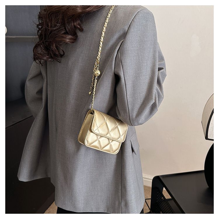 2024 spring and summer new trend line chain bag diamond check fashion shoulder bag mini crossbody bag women 1043