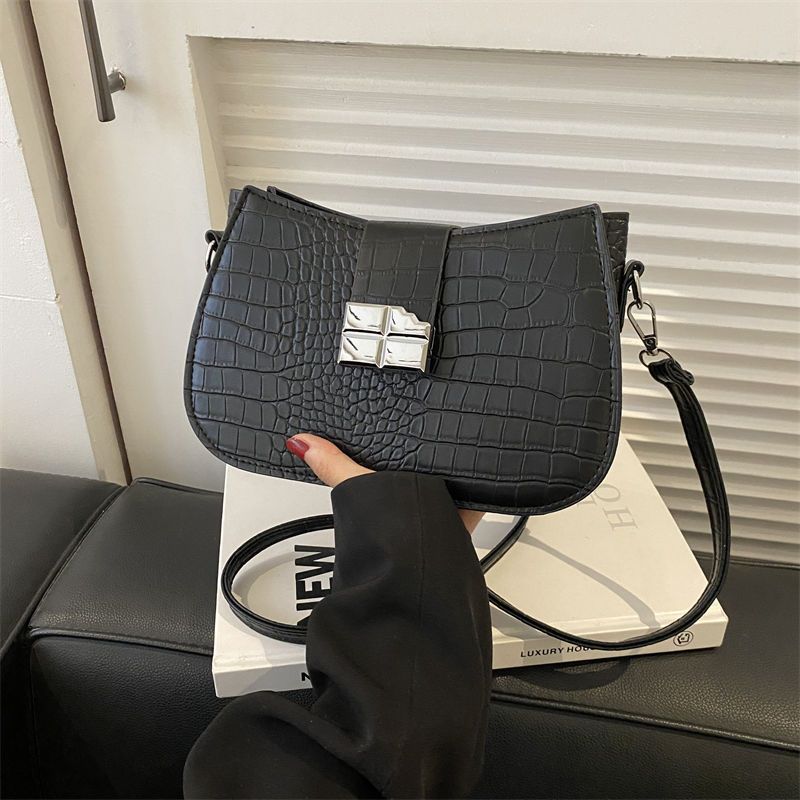 Trending Retro Small Square Women Handbag, Textured Underarm Shoulder Bag, Stylish Versatile Crossbody Purse for Ladies Daily Outfit
