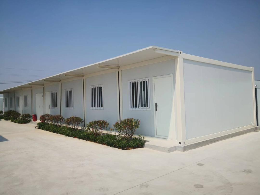 Luxury Vip Mobile Flat Pack Container House Mobile Container House With Flush Toilet Shower And Bathroom 