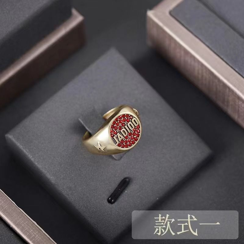 0101 Women's New CD English Letter Ring Pearl Gold Ring