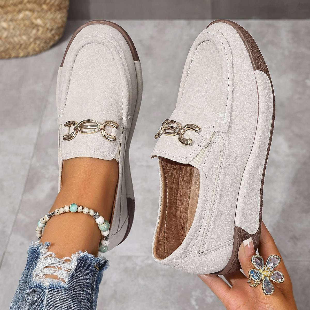 Large size women's single shoes 2024 summer new Europe and the United States cross-border flat round head metal buckle decorative women's single shoes