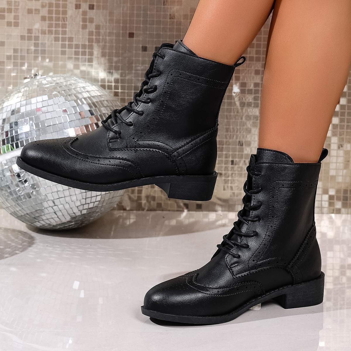 2025 Summer New Style Square Toe Irregular Heel Sandals Women's Plus Size Elegant Cross-Border High Heels