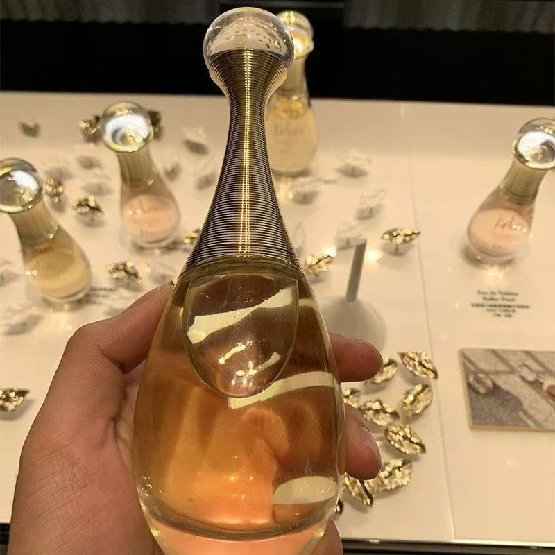 Authentic French perfume for women, long-lasting, light fragrance, fresh scent, 72 hours, exclusive, high-end, feminine, bedroom