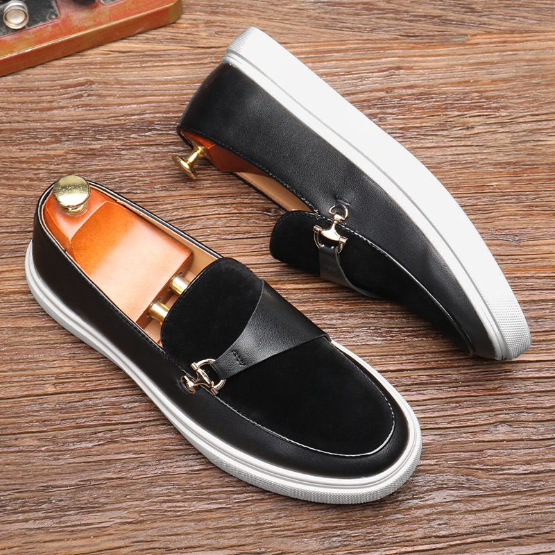 Men's British Retro Loafers 2025 Metal Horsebit Slip-On Shoes Platform Sole Driving Moccasins Casual Leather Shoes