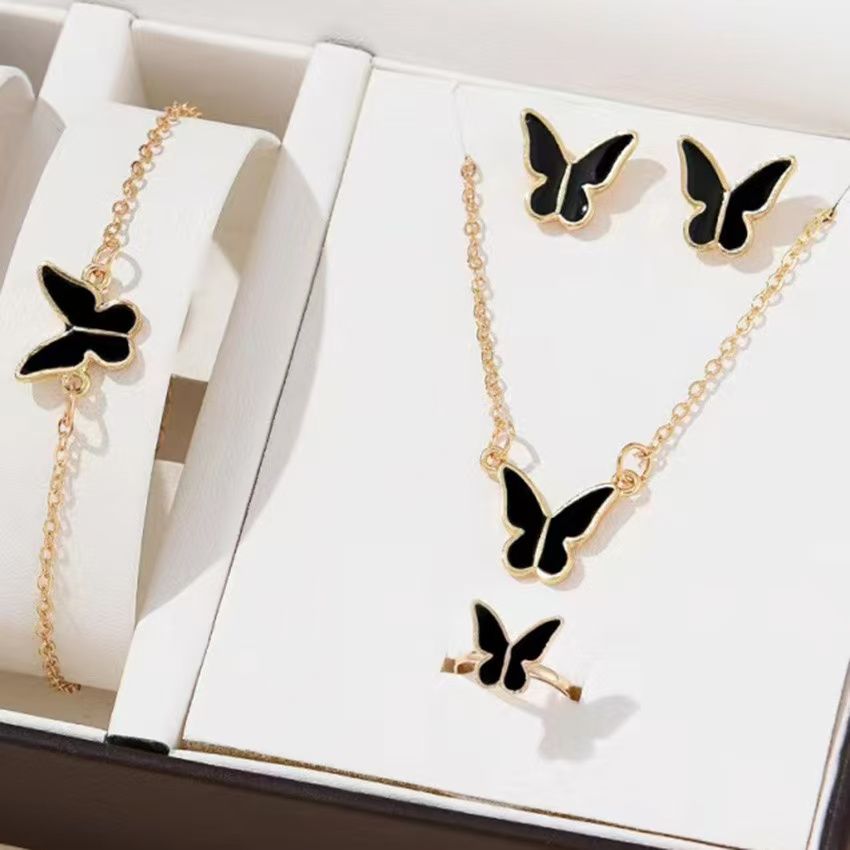 6pcs Luxury Watch Women Ring Necklace Earrings Bracelet Set Watches Butterfly Leather Strap Ladies Quartz WristWatch No Box5Pcs Black Jewelry Set