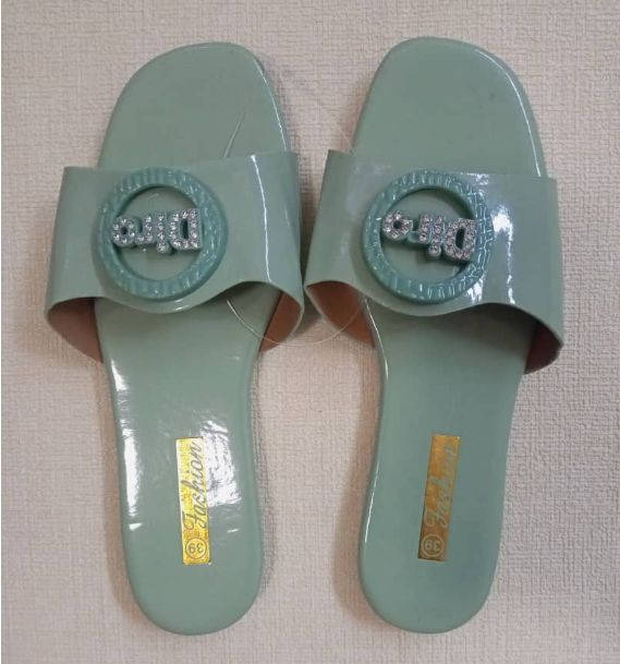 Women's glossy design outdoor fashion trend, slip-on, light-weight flat sandals slippers - GREEN