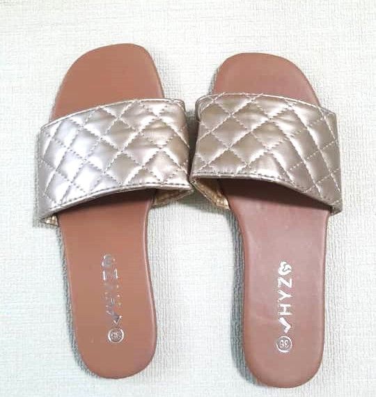 Trending Couple Design Popular Slides women factory flat sandals Slide Slippers
GOLD/BROWN