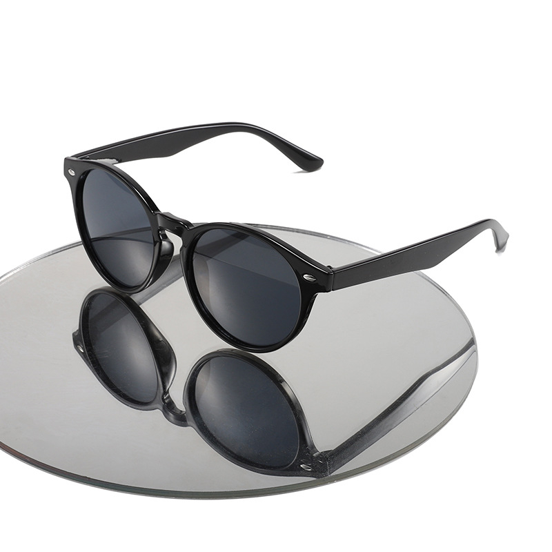 6737 New Retro Classic Round Sunglasses Women Fashion Trending Jelly Color Shades UV400 Vintage Men Grey Tea Sun Glasses