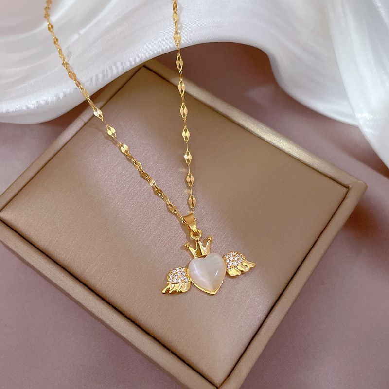 Light Luxury Shell Heart Pendant Necklace For Women, Micro Pave Zircon Angel Wing With Crown Design Clavicle Chain, Niche Elegant Fashion Jewelry Gift For Daily Dating Party Wear
