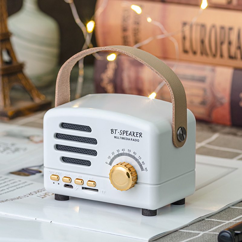 Wireless Retro Audio Outdoor Portable Bluetooth Speaker Little Prince Mini Card Radio
