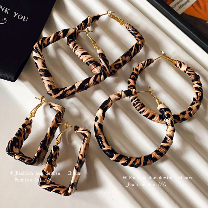 AUNONT Silver needle leather winding leopard geometric earrings in Europe and the United States personality Spice Girls earrings senior sense of trend temperament earrings