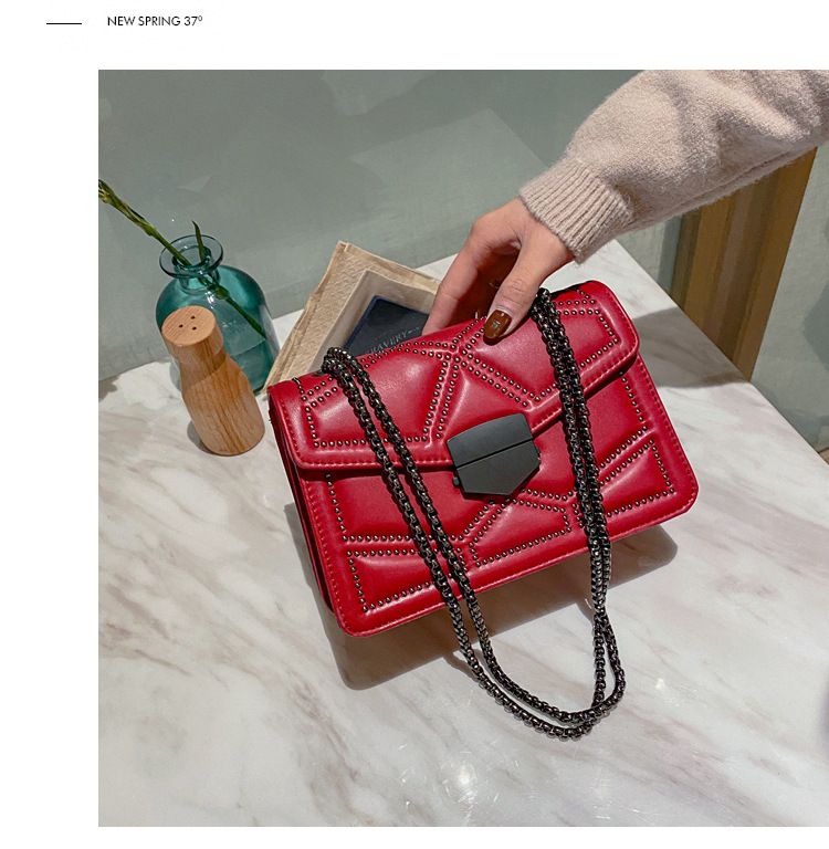 Black bag women's bag 2024 new fashion Korean version chain shoulder cross PU small square bag