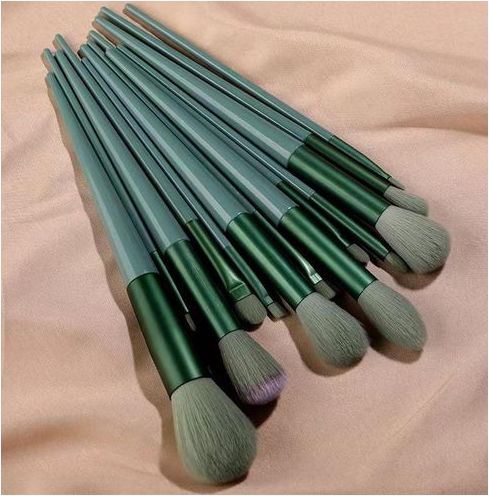 Genetic 13-Piece Makeup Brush Set - Green