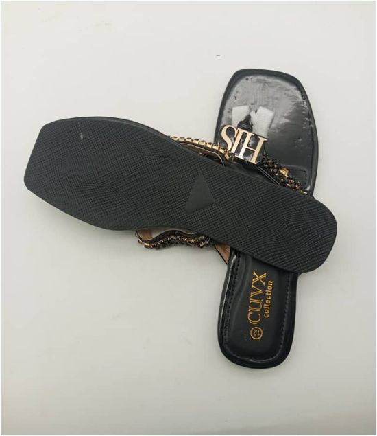 Women's Slippers With Comfortable Letter V Metal Buckle Diamond Flat Sandals New Design- Ladies Flat Shoes