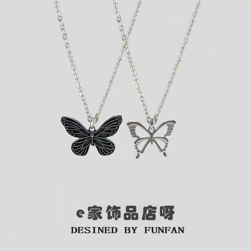 X Women Vintage Hollowed Out Butterfly Necklace Hip-hop Minimalist Couple Collarbone Chain