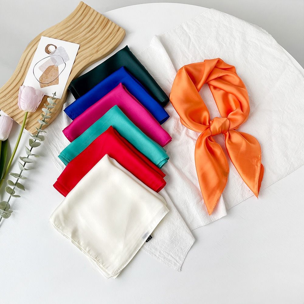 The new solid color 70 small square scarf monochrome bib sunscreen tie hair thin monochrome silk scarf temperament is simple