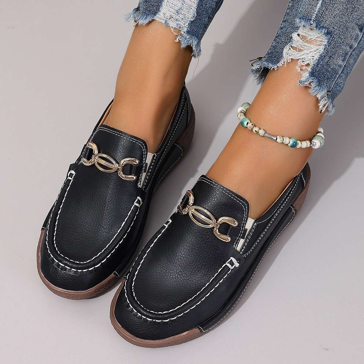 Large size women's single shoes 2024 summer new Europe and the United States cross-border flat round head metal buckle decorative women's single shoes