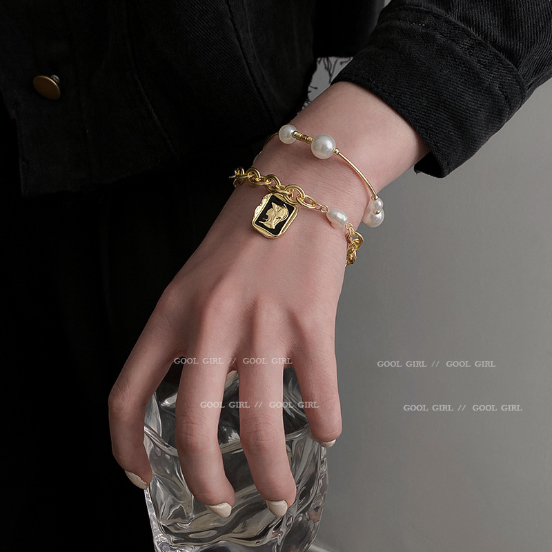 Portrait brand pearl bracelet South Korea simple personality temperament hand ornaments fashion net red trend INS accessories female