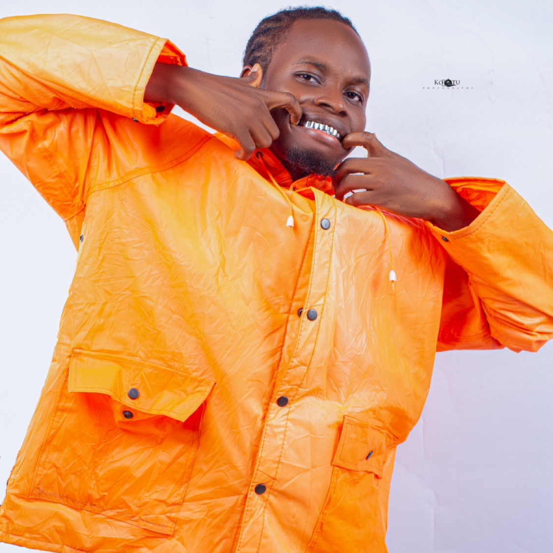  A3 Design  1 2 3 4 Gang Smart Wall Light Switches evaluates user icon